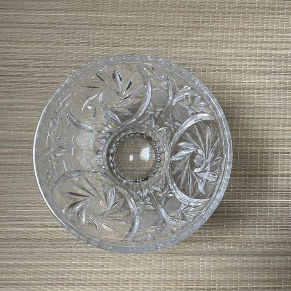 Crystal candy bowl with carved design - Picture 4 of 11